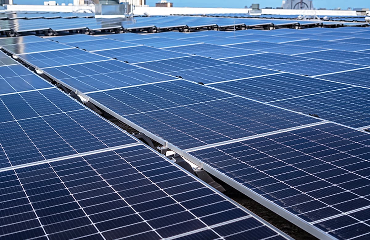 Advanced Green Technologies Installs 2.2-MW Solar Project on Orlando Convention Center