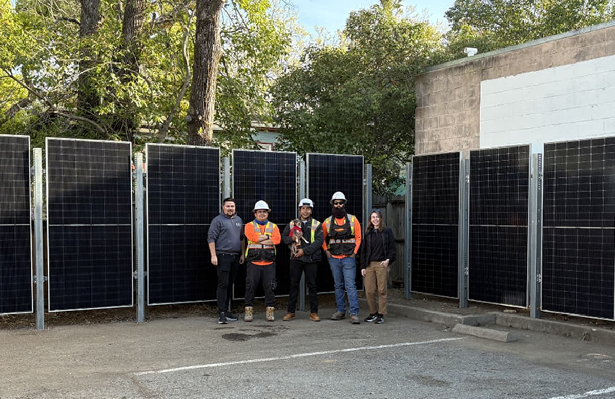 Sunzaun Installs 1st Vertical Solar Fence in US Urban Neighborhood