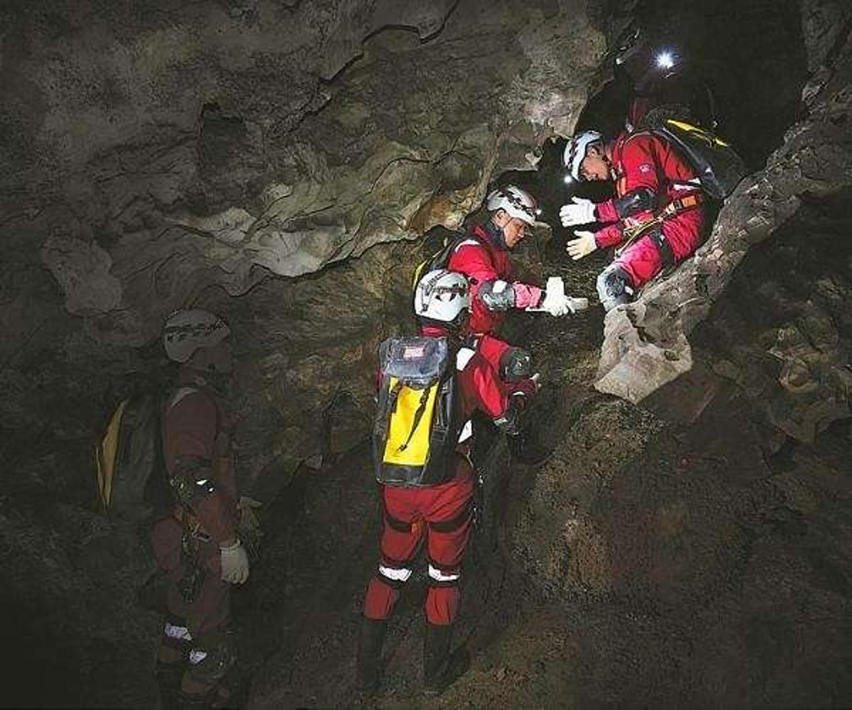 Chinese Astronauts Hone Extreme Cave Survival Skills