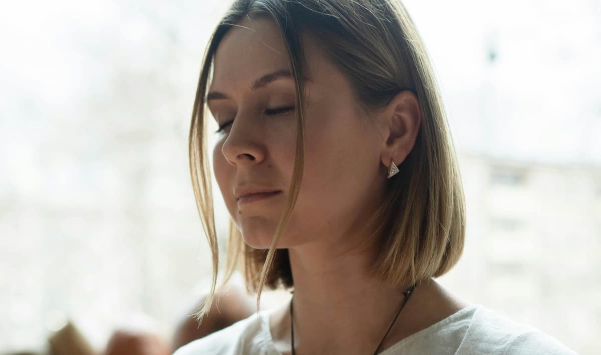 Why Some People Thrive Despite Harsh Childhoods (M)
