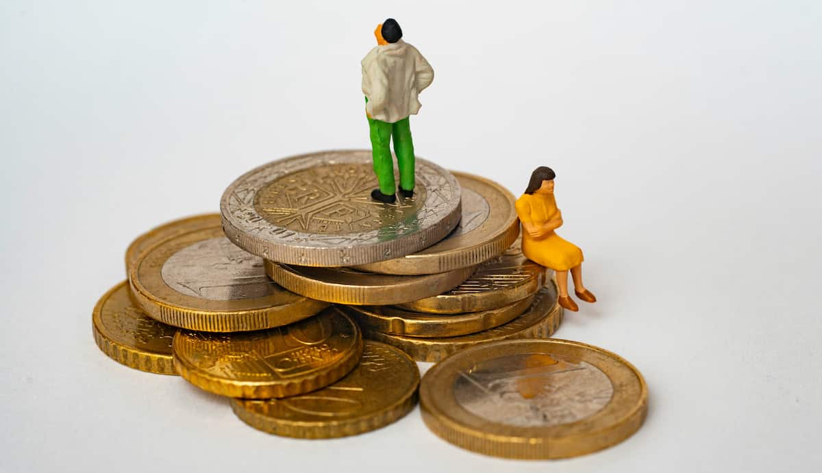 The Money Mindset That Predicts Happier Couples (M)