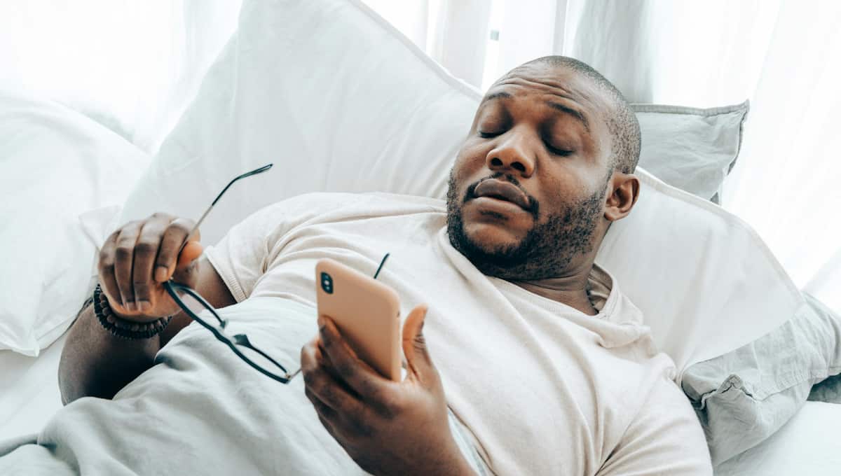 Why Sleep Apps Are Failing Those Who Need Them Most (M)