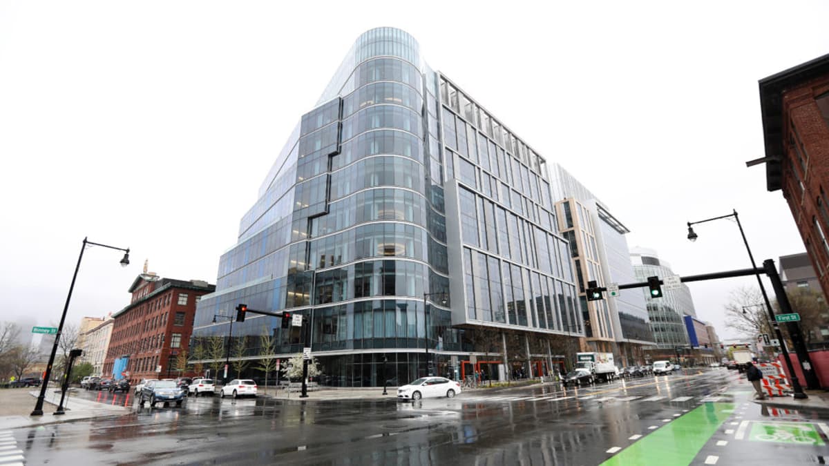 STAT+: Hope for Kendall Square’s Lab Market