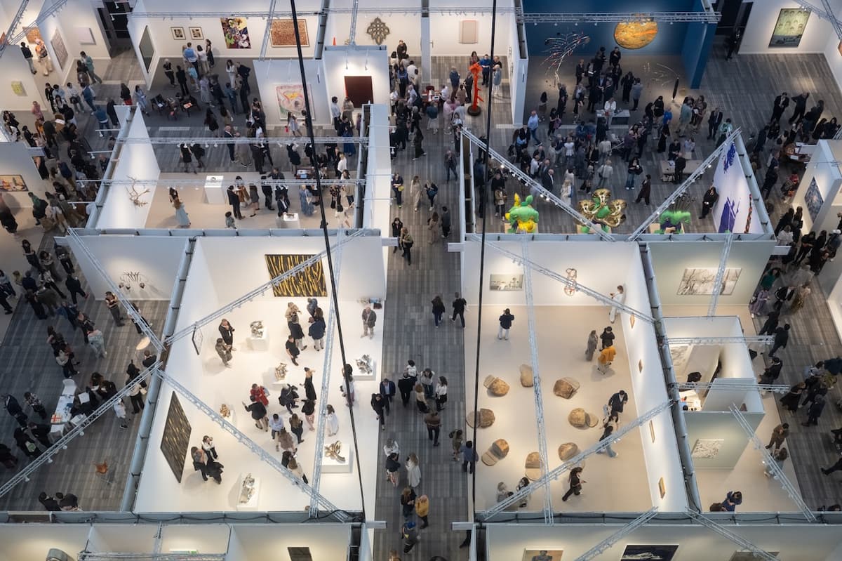 Frieze New York Will Open With 68 Galleries From 26 Countries, and Other News.