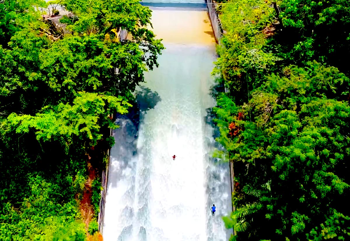 Insane 800ft Waterslide Unleashed in Philippines: ‘Is This Even Legal?’ (Video)