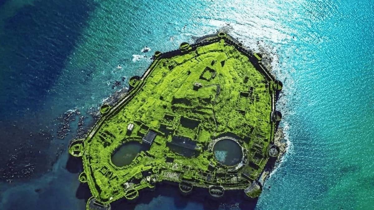 ‘Unconquerable’ 500-Year-Old Sea Fortress Defies Empires in the Arabian Sea (Video)