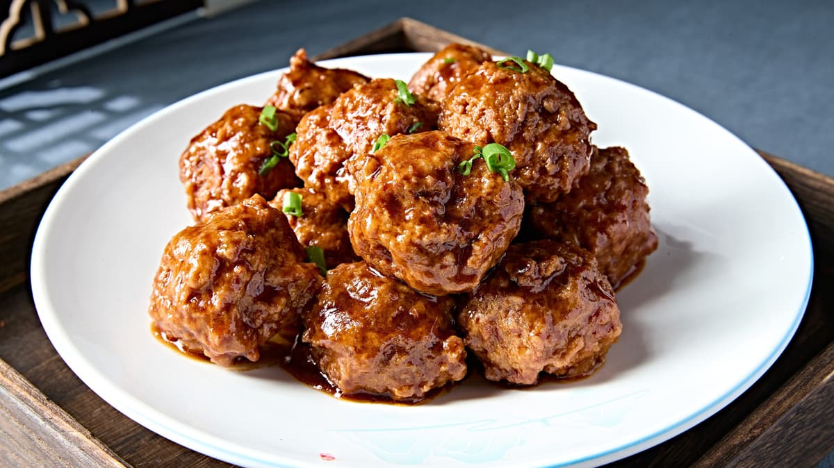 This Deli In The Bronx Is Known For Its 'Italian Ice Cream Cone' Made Entirely Of Torched Meatballs