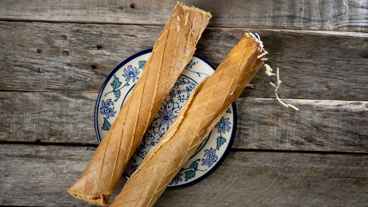 Marquesitas May Look Like Crepes, But One Crispy Detail Sets Them Apart