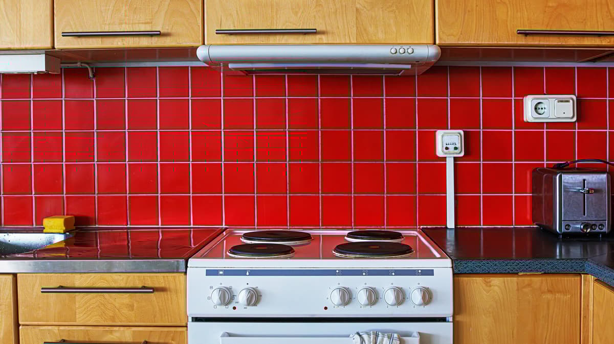 Why You Need A Tile Heat Shield In Your Kitchen (And How To Install It Yourself)