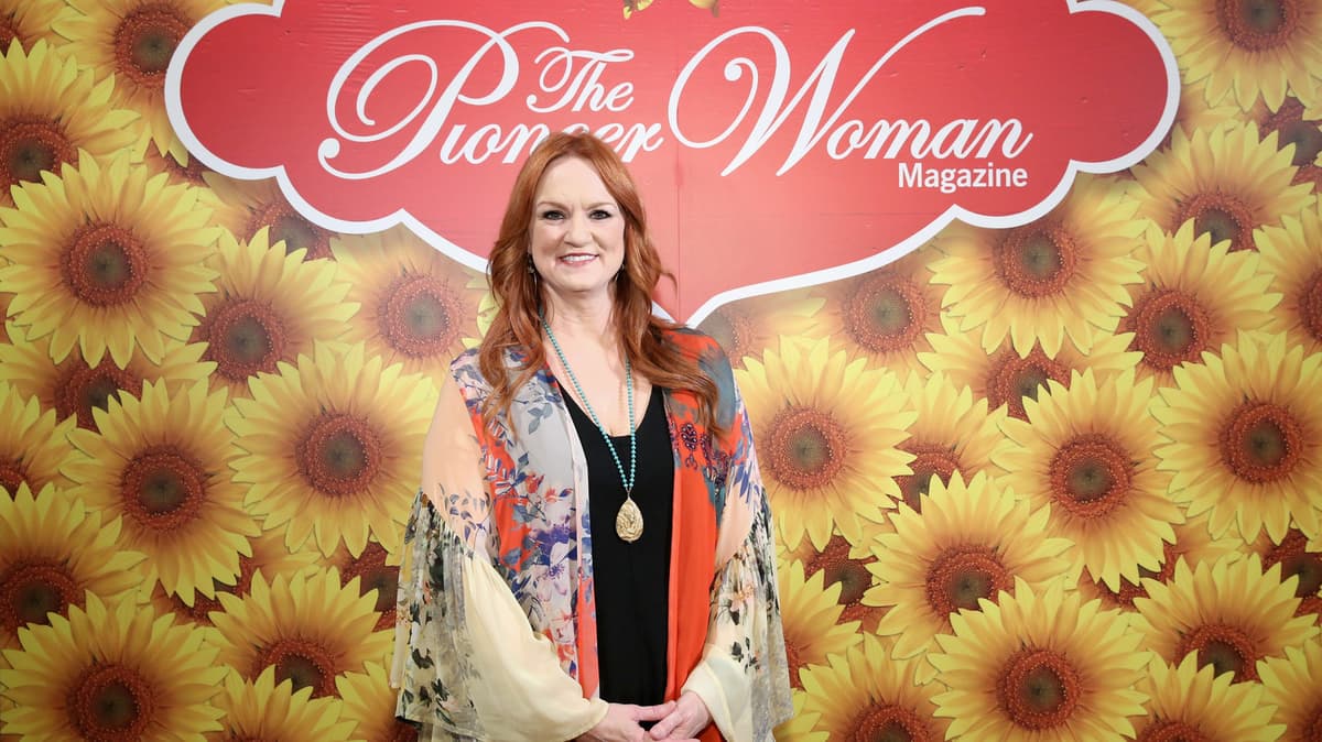 The Ree Drummond-Approved Way To Serve Easter Ham