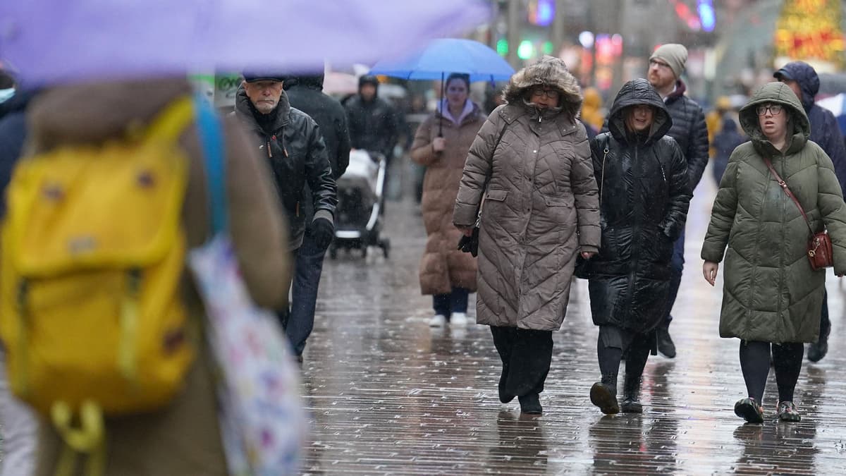 London Records Steepest Drop in Footfall Since April 2024