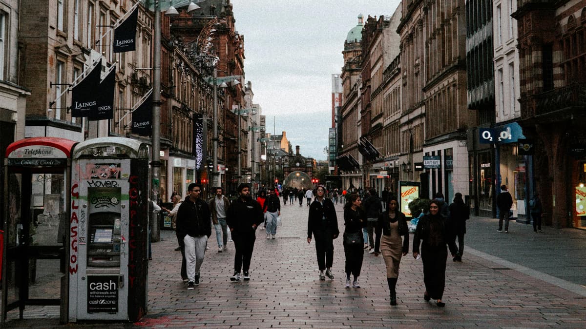 UK High Street Suffers 'Worst April in Decade'