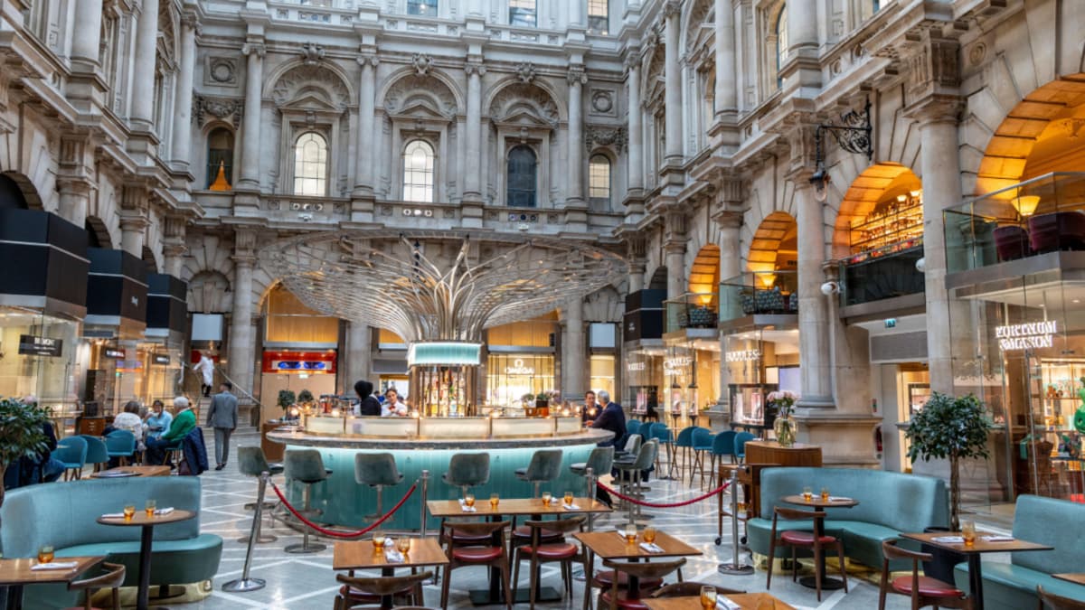 Retail Space at London’s Historic Royal Exchange Put on Sale