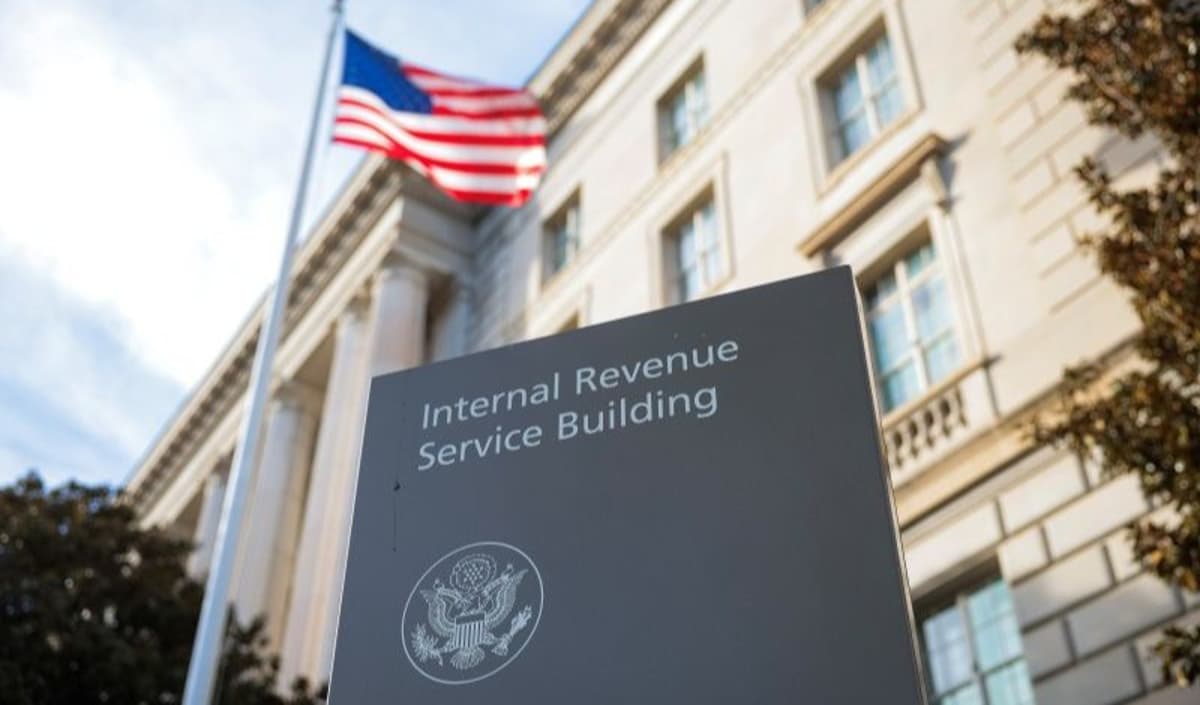 Starving the Watchdog