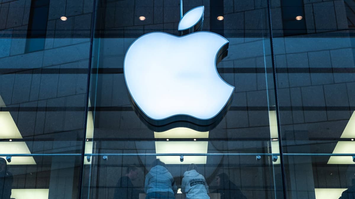 Apple Encounters Serious Problems with Foldable iPhone