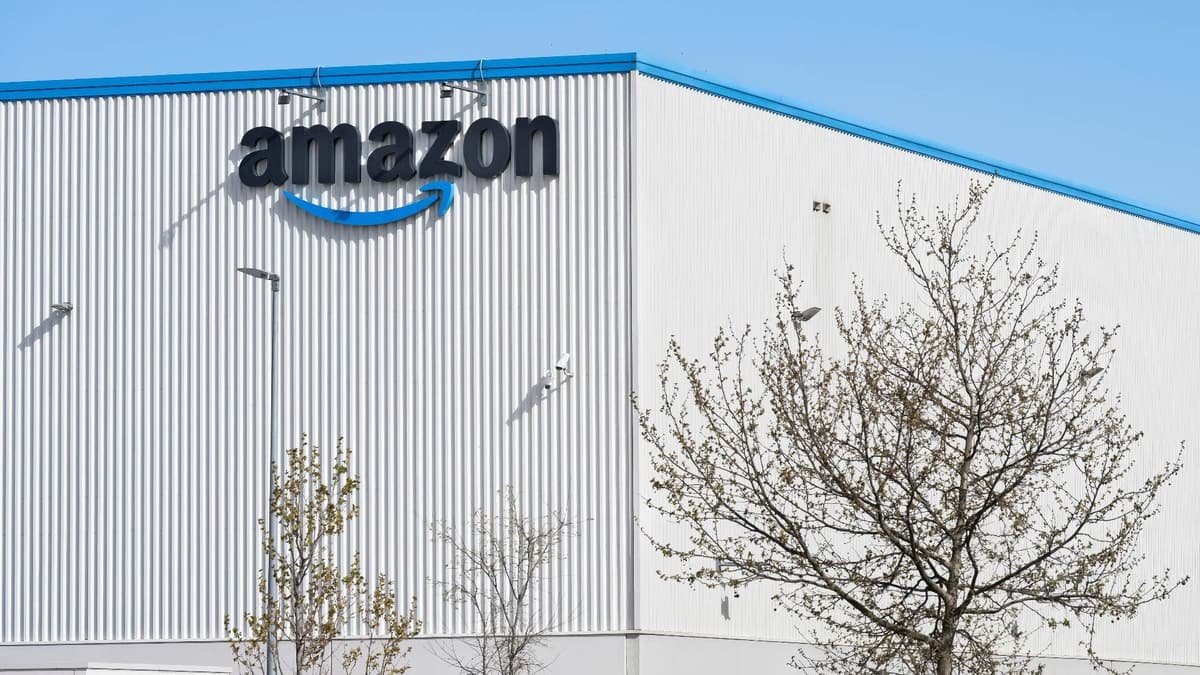 Amazon Is Selling Active Noise-Canceling Bluetooth Earbuds for Just $28 that Have over 21,000 5-Star Ratings