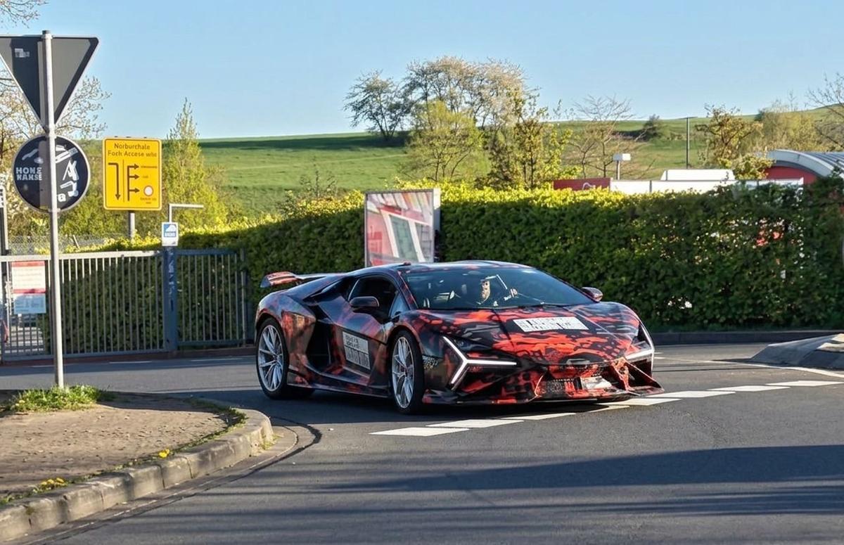 Insider Info on the Lamborghini Revuelto SV; Limited to 1963 Units?