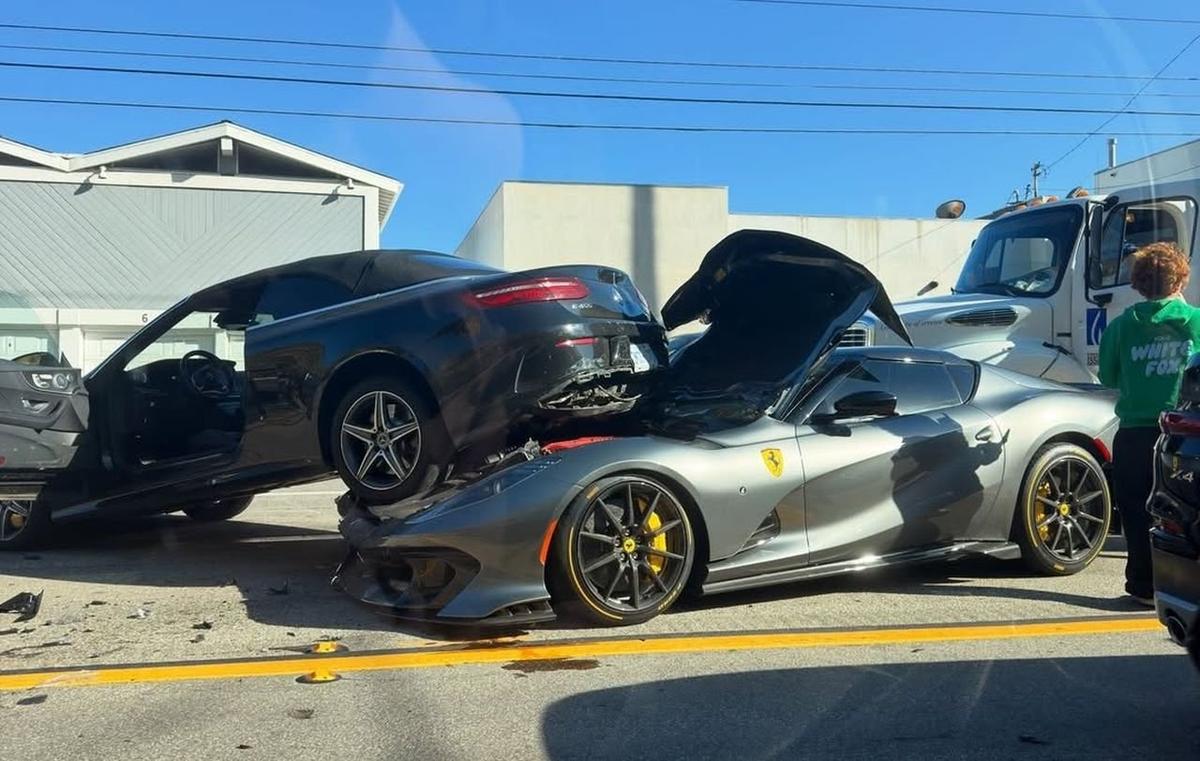$2.5 Million Ferrari 812 Competizione Aperta Crashes in California