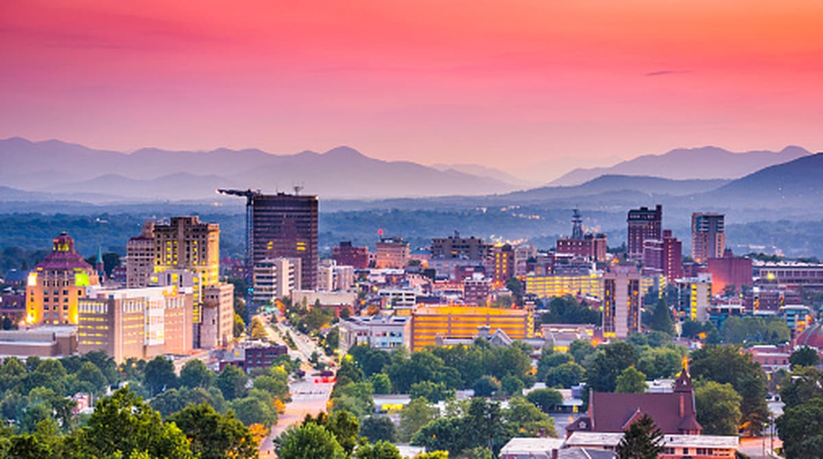 Asheville's 5 Best Breweries For Food, According To A Local