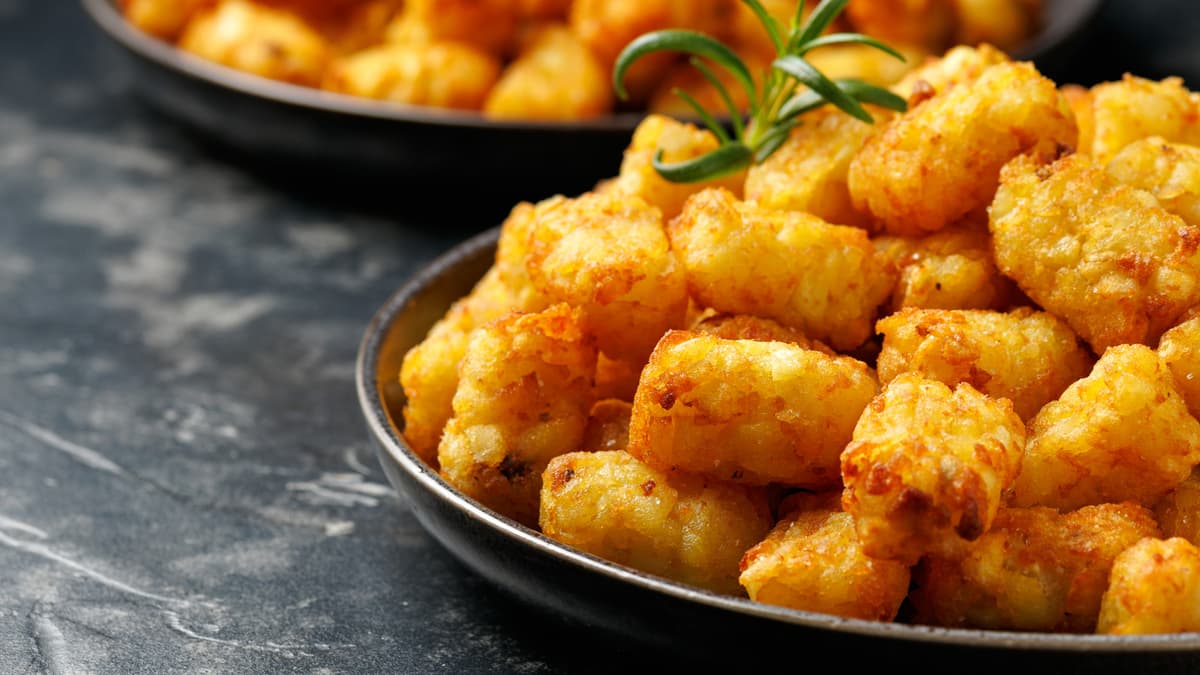 The Underhanded Bribe That Made Tater Tots A Breakfast Staple