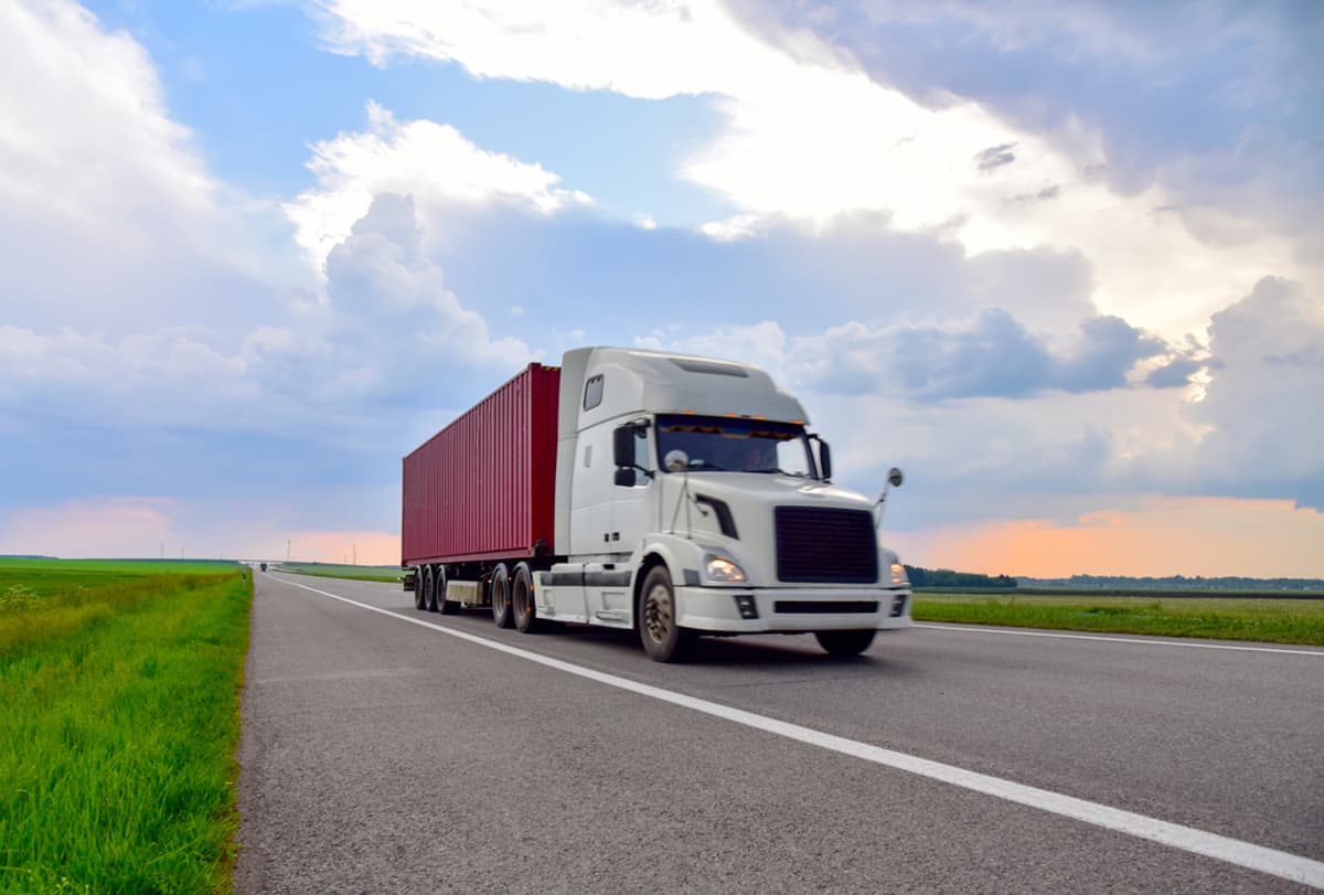 Spot Truckload Rates Climb to Multiyear Highs Across Major Freight Segments