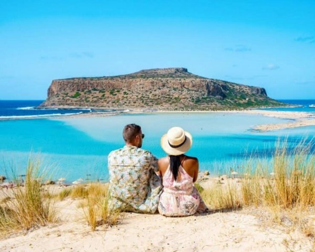 GREEKE BEACHES GO RADICALLY AGAINST OVERTOURISM
