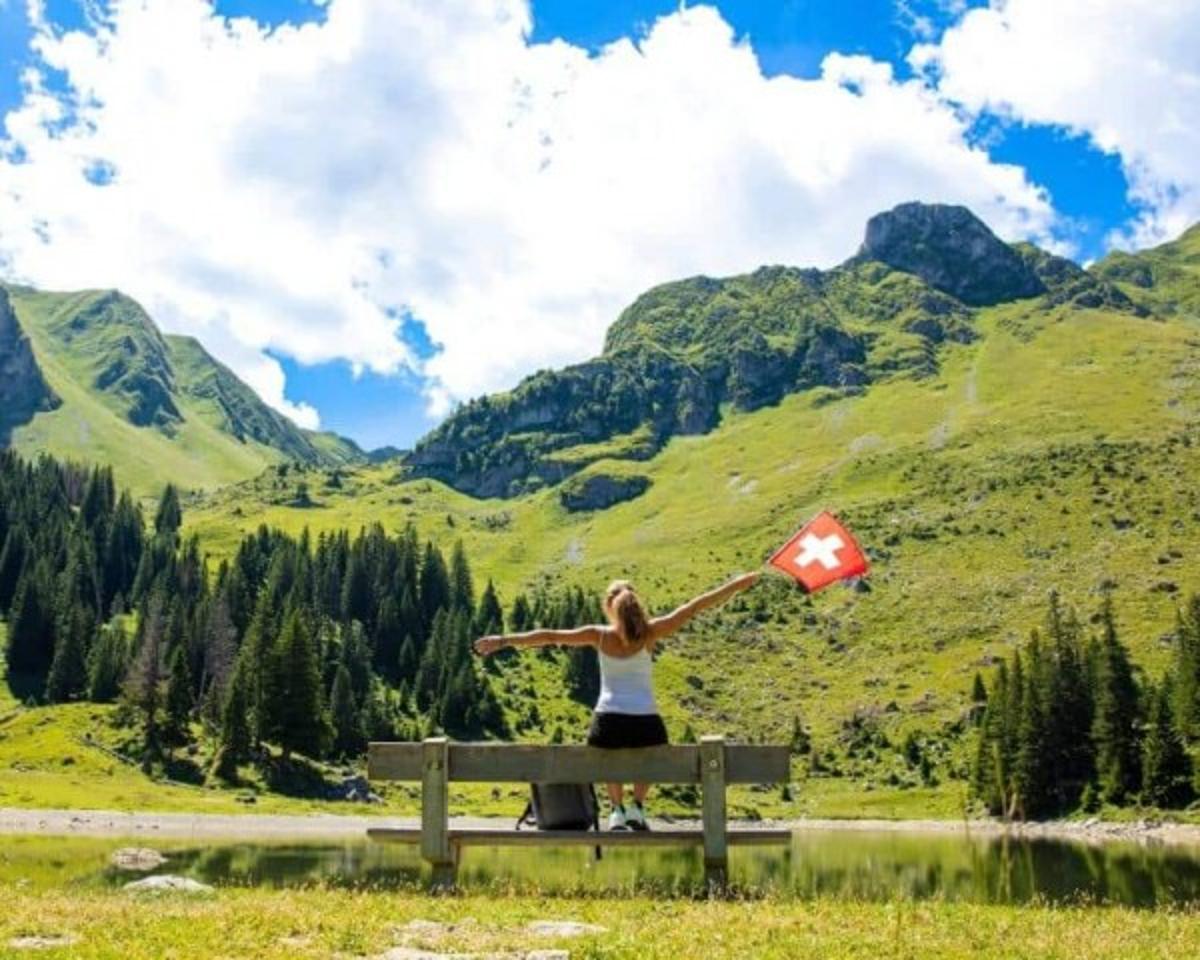 SWISS TOURISM SET FOR FIRST SUMMER DECLINE SINCE THE PANDEMIC