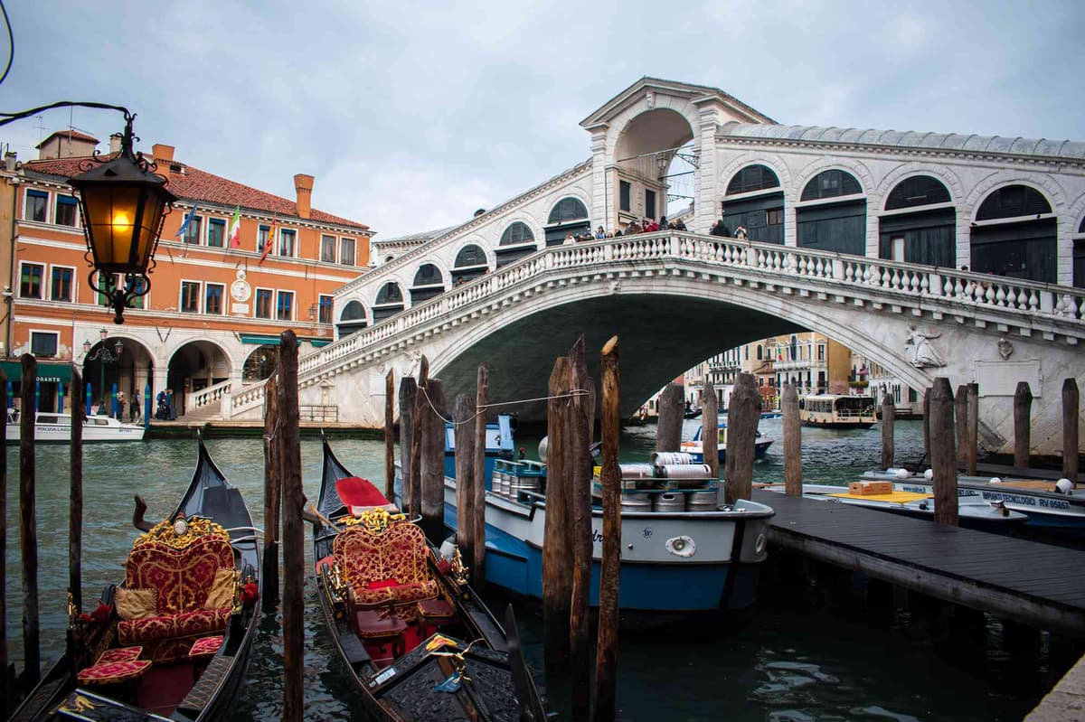 Explore Venice’s Hidden Dining Gems and Luxury Hotels
