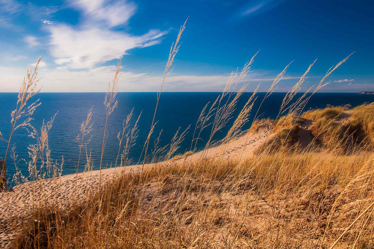 This 7.5-mile Route Is One of the Midwest’s Most Beautiful Drives, With Lake Views, Dune Hikes, and Charming Towns