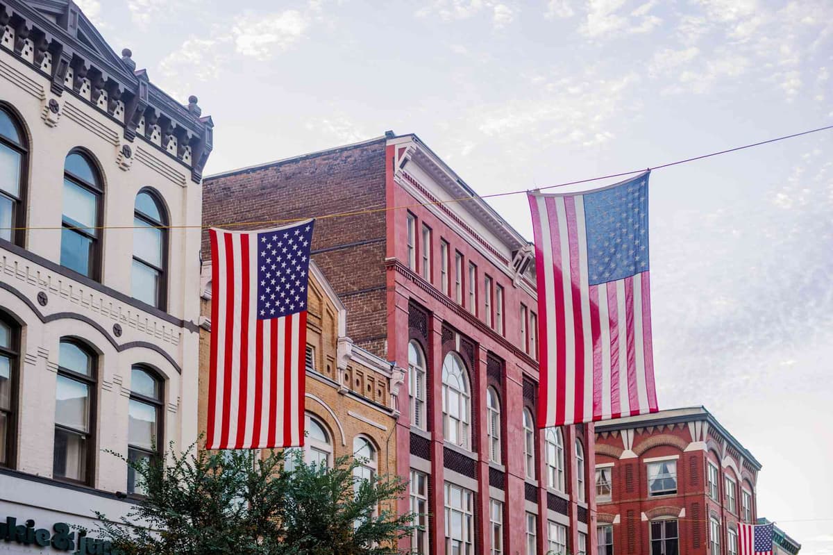 When to Visit Savannah for the Best Weather and Deals