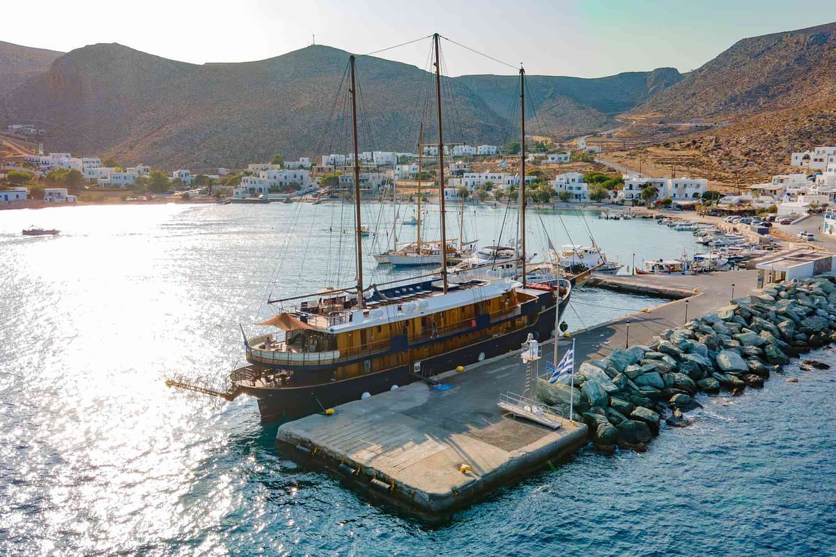 Set Sail on the 10 Best Cruises Through the Greek Islands