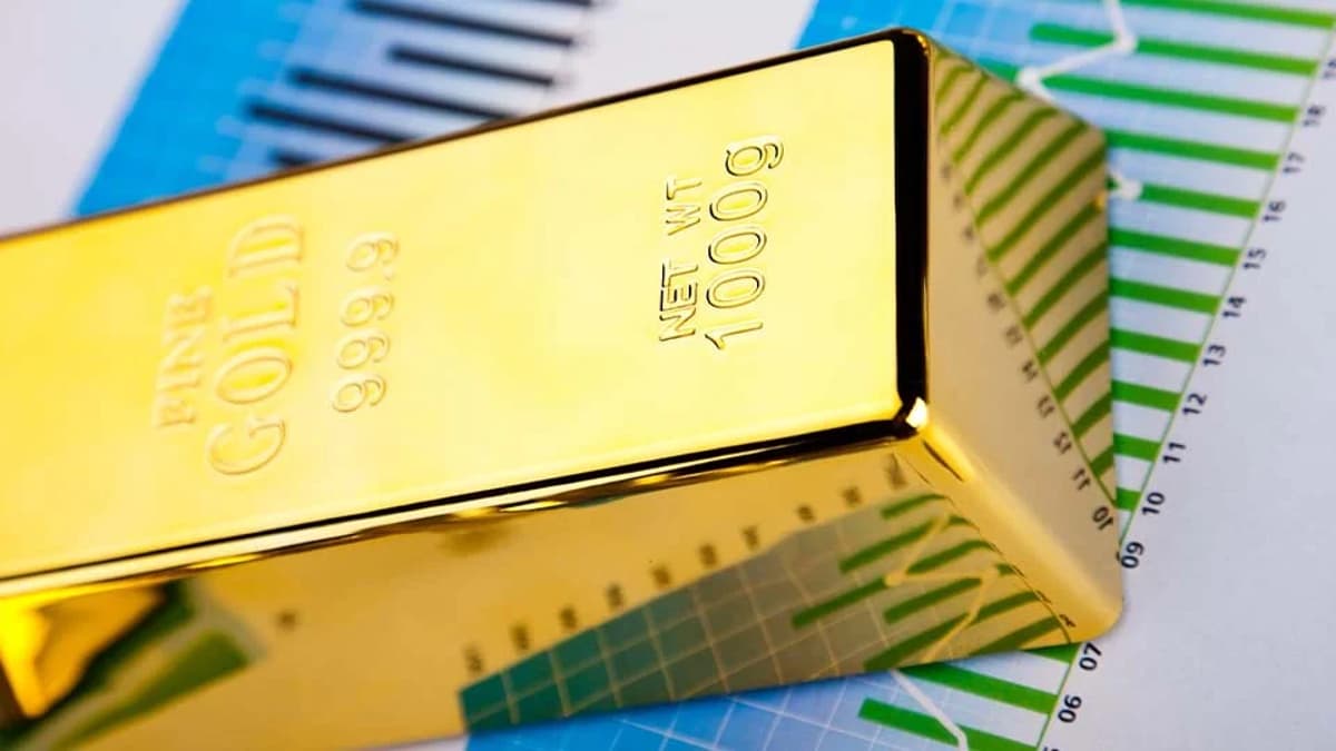 Gold Price & Investment Outlook: 2026 & Beyond>