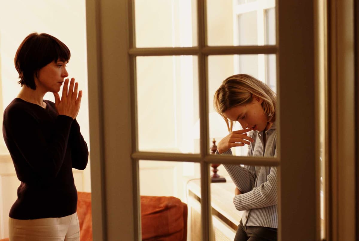 Toxic Mother: Definition, Signs, and How to Cope