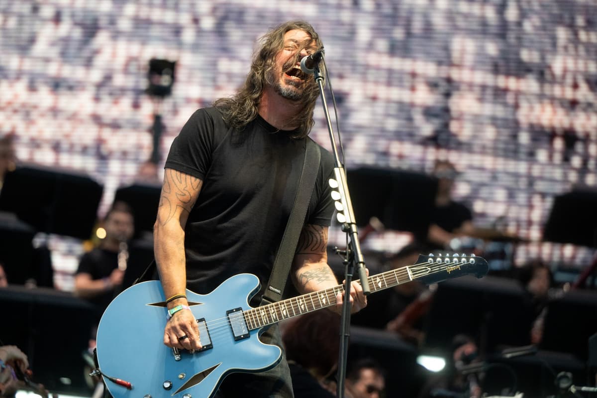 5 of the Best Dave Grohl Songs That Aren’t by the Foo Fighters or Nirvana