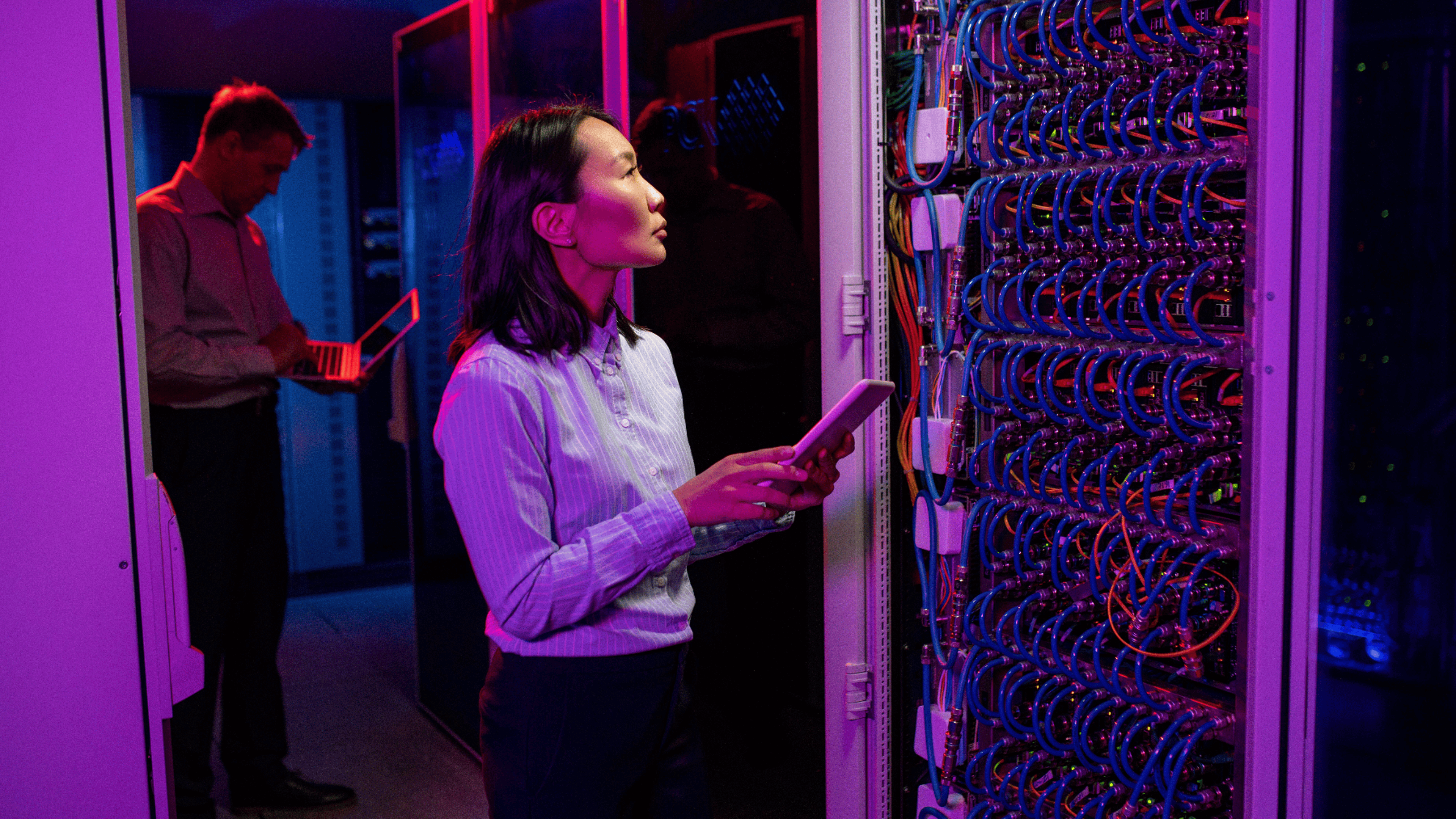 Data Center Technician Vs. Data Center Engineer: What’s the Difference?