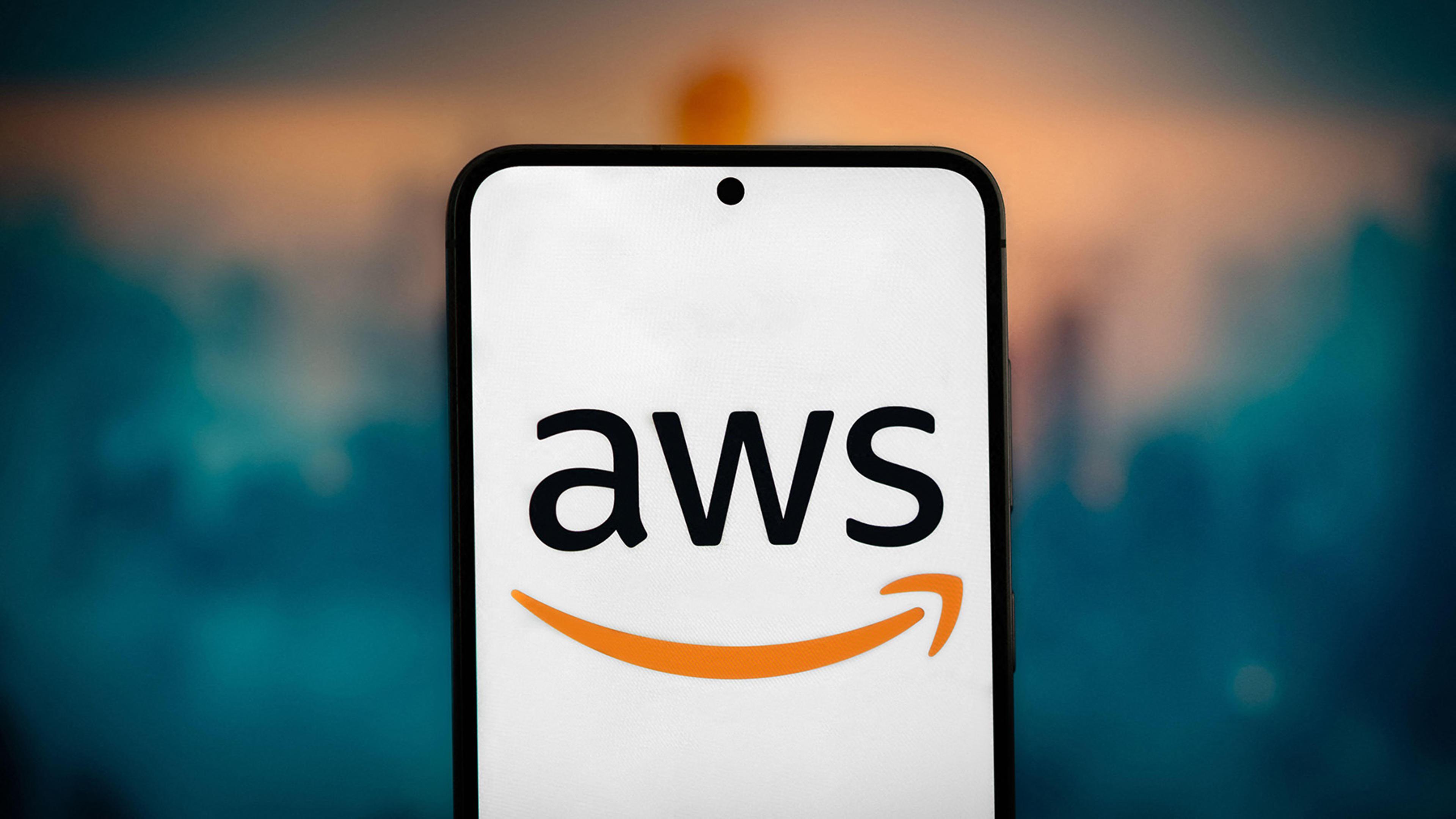AWS Networking Boss Talks Roadmap, Hollow Core Fiber, and Data Center Future