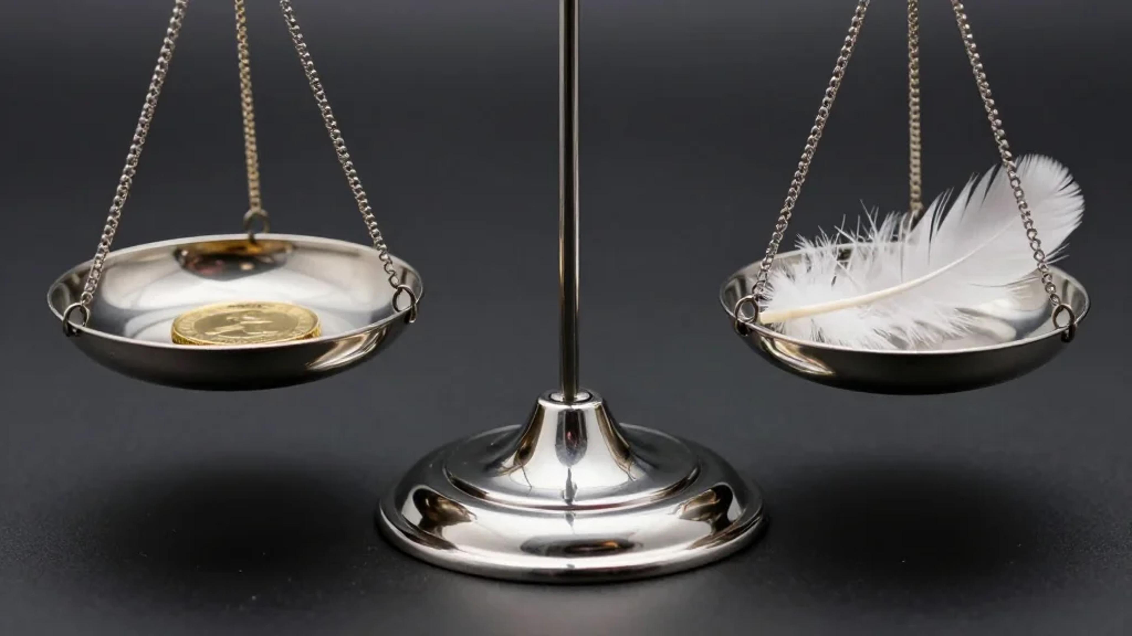 U.S. Economy Near Soft Landing Amid Multiple Risks