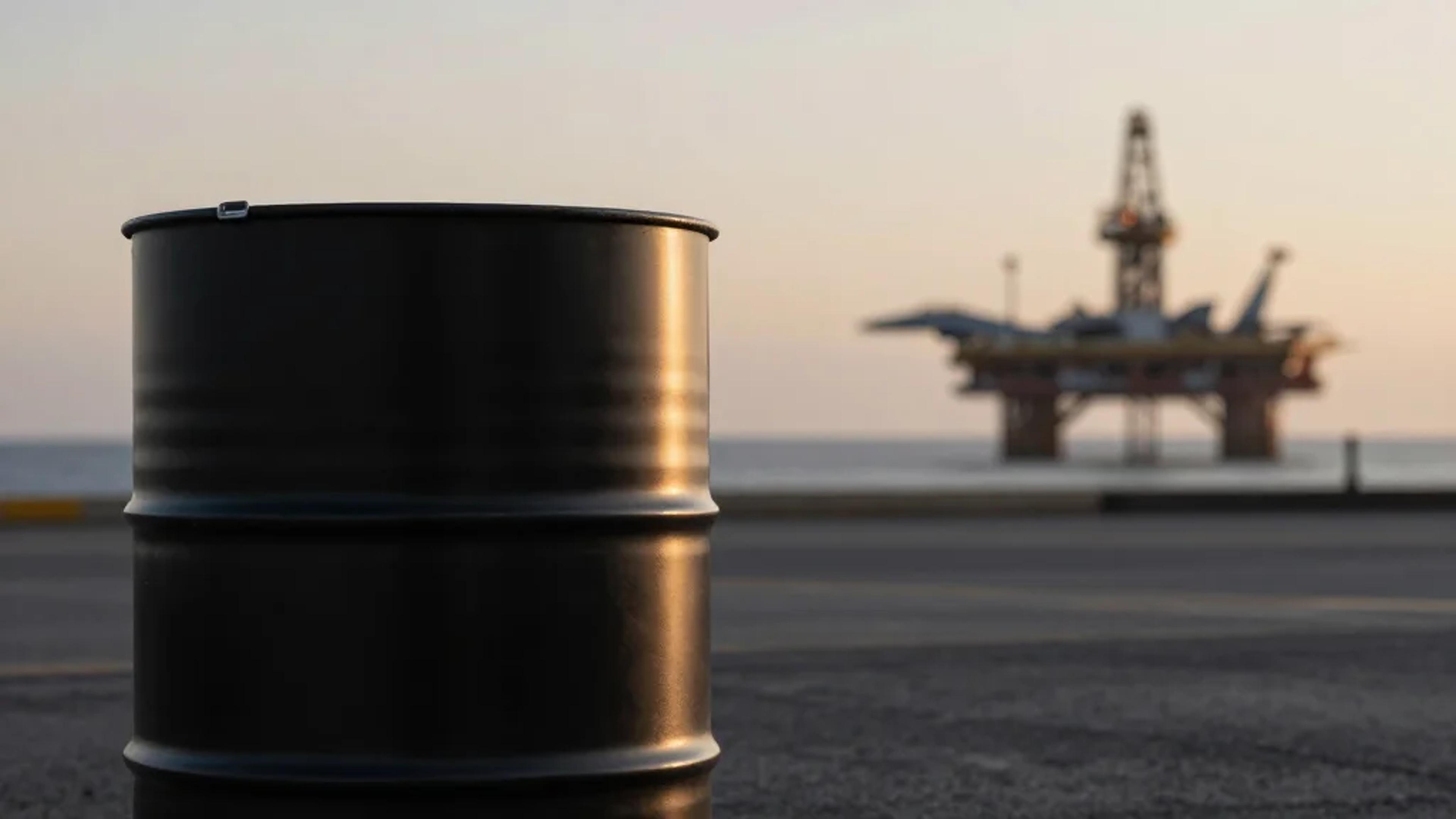 US Strike Risk Adds Premium to Oil Market