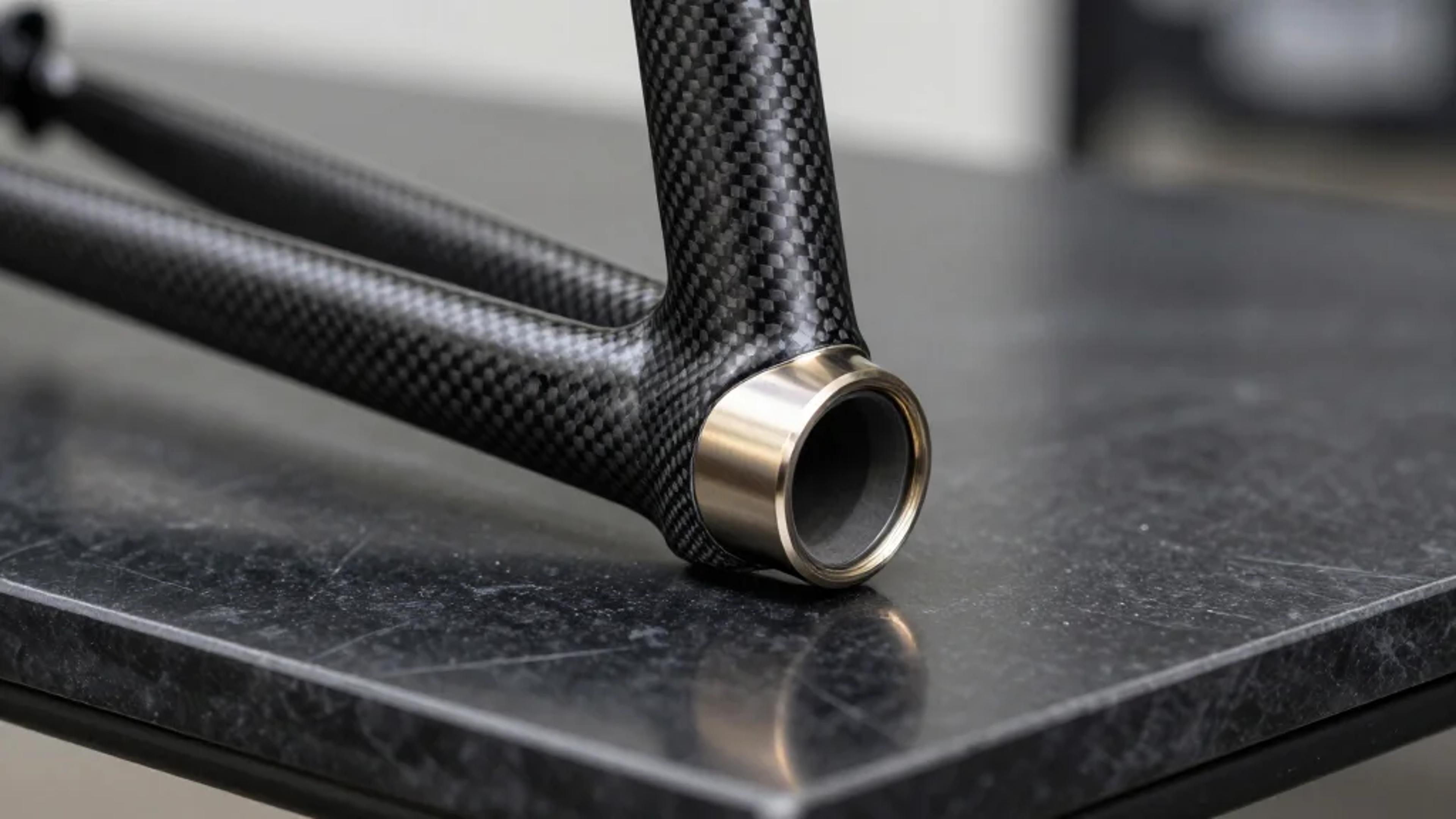 Fenix Composites CFRTP Road Bike Featuring Lugged Frame Resolves Repairability Challenges