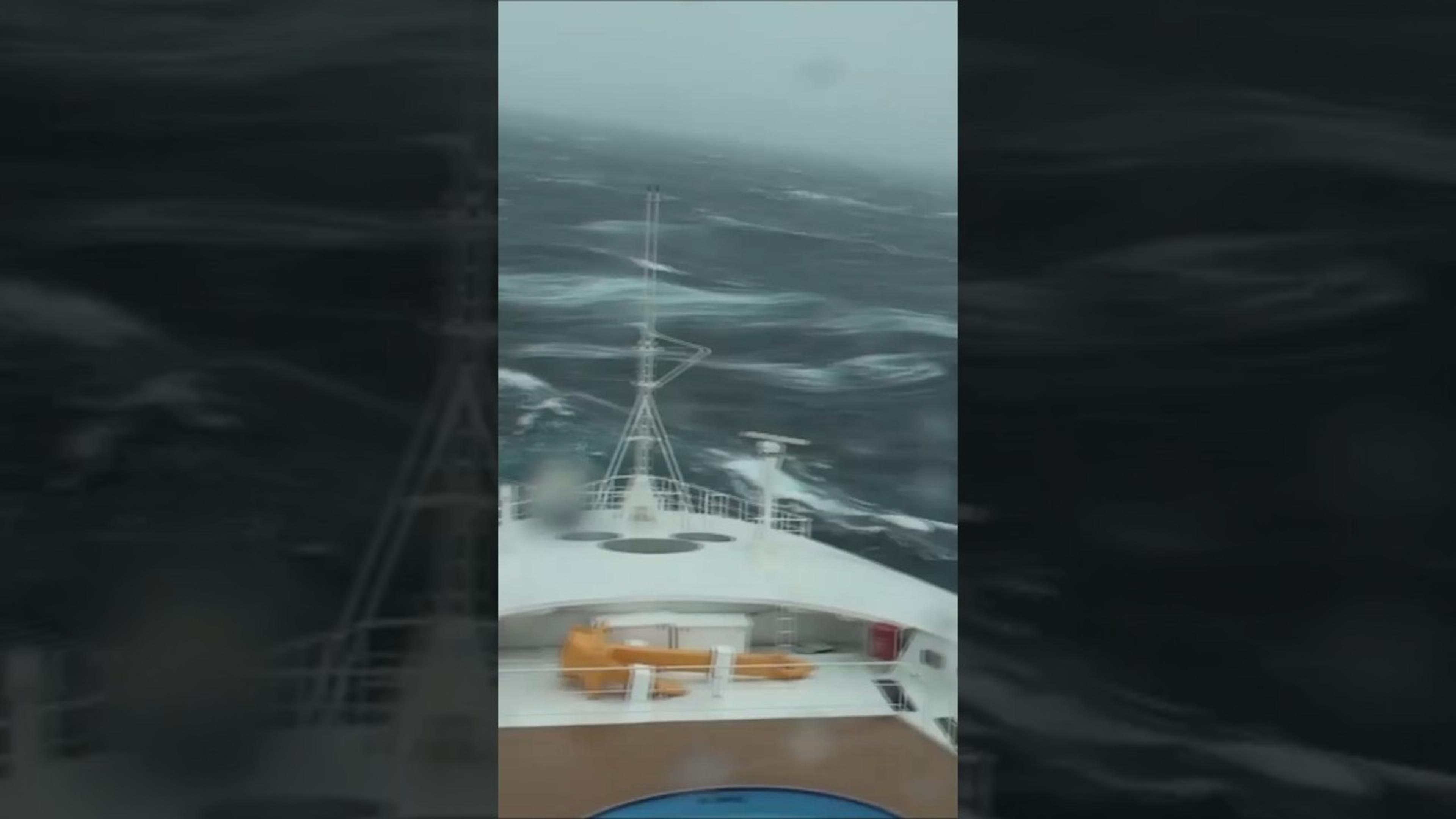 Stormy Conditions Derail Disney Wonder’s Planned Hawaii Sailing. #cruise #disney #cruises