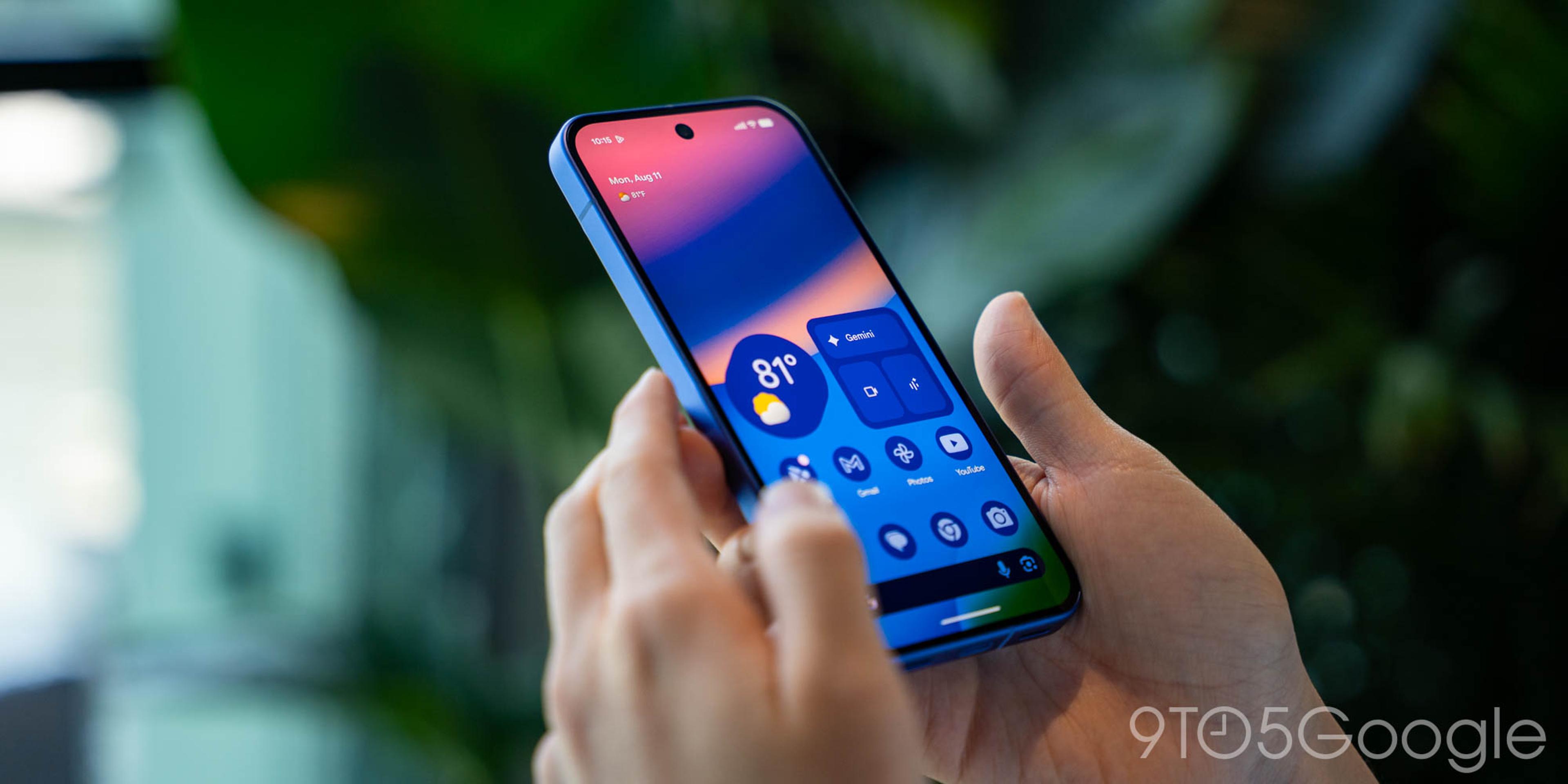 Pixel At a Glance Adds Sports and Finance Updates