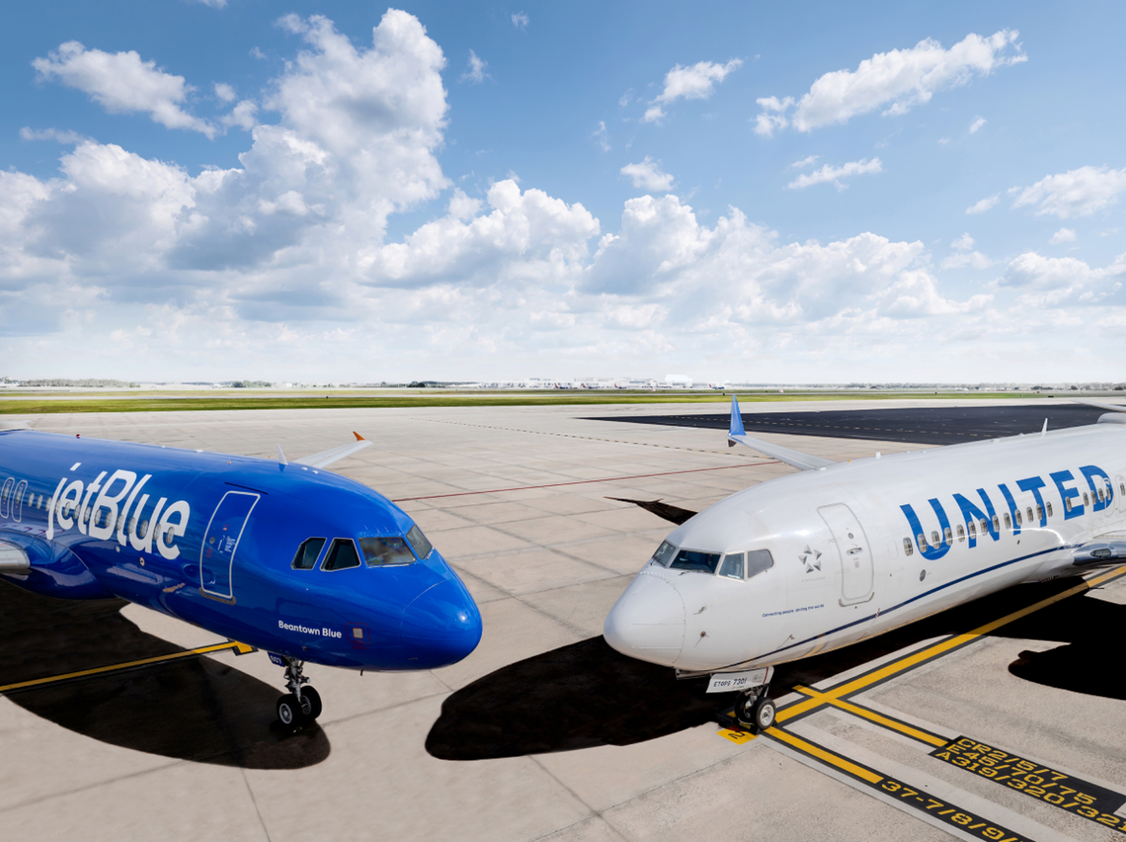 United, JetBlue Roll Out Cross-Platform Booking