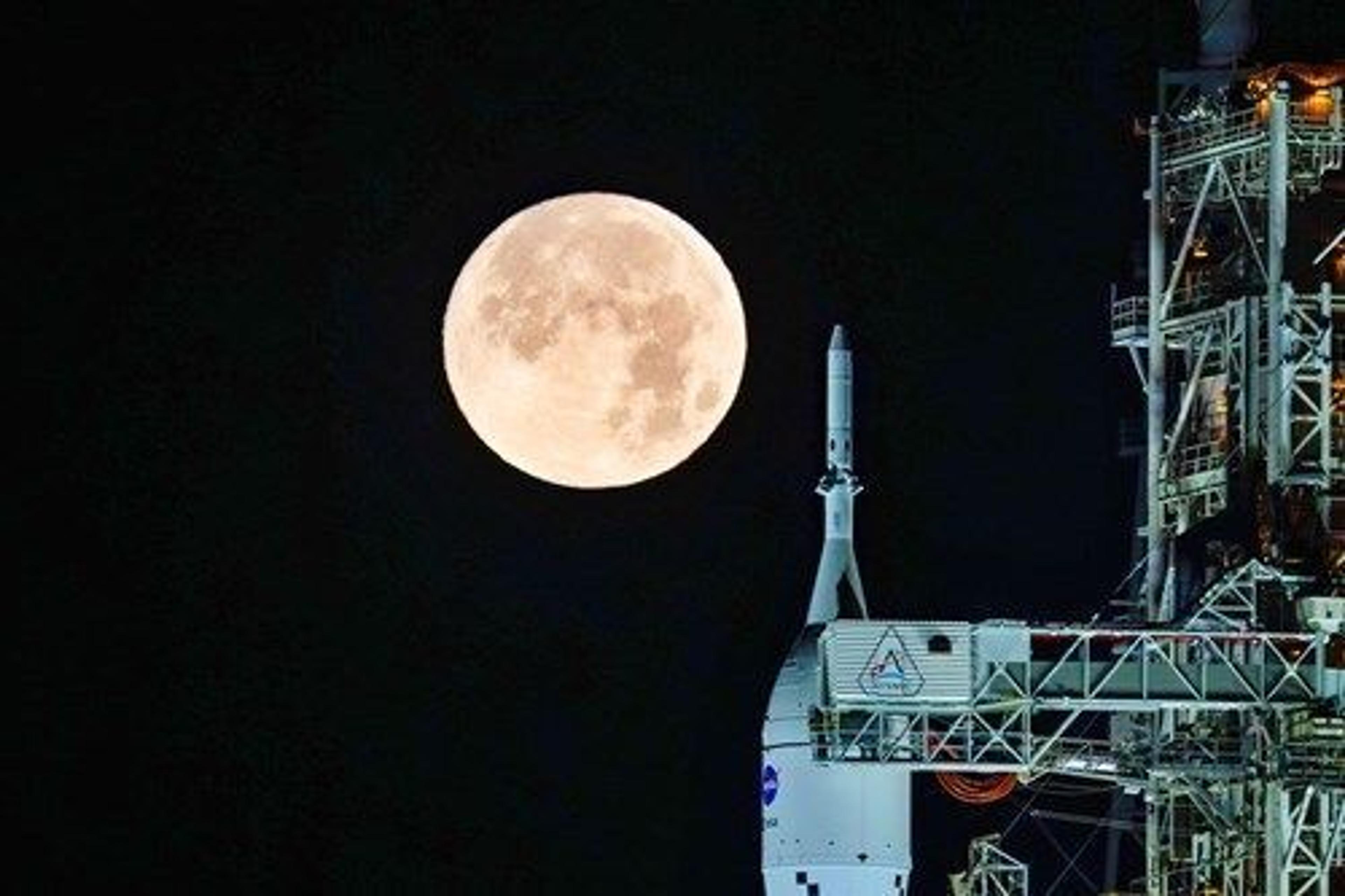 Artemis II: First Human Deep‑Space Flight in 50 Years