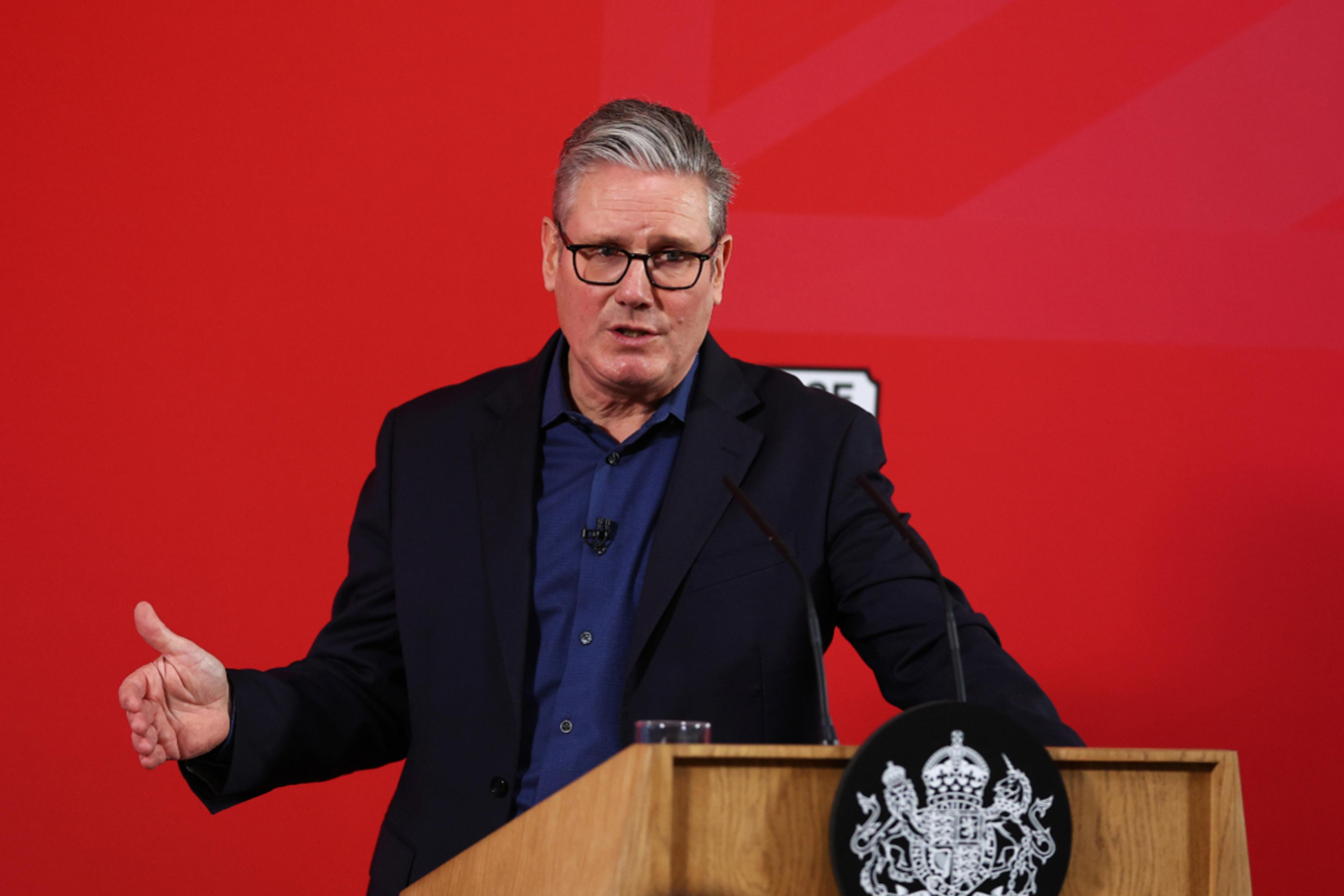 Downing Street Resignations Trigger Bond Market Jitters