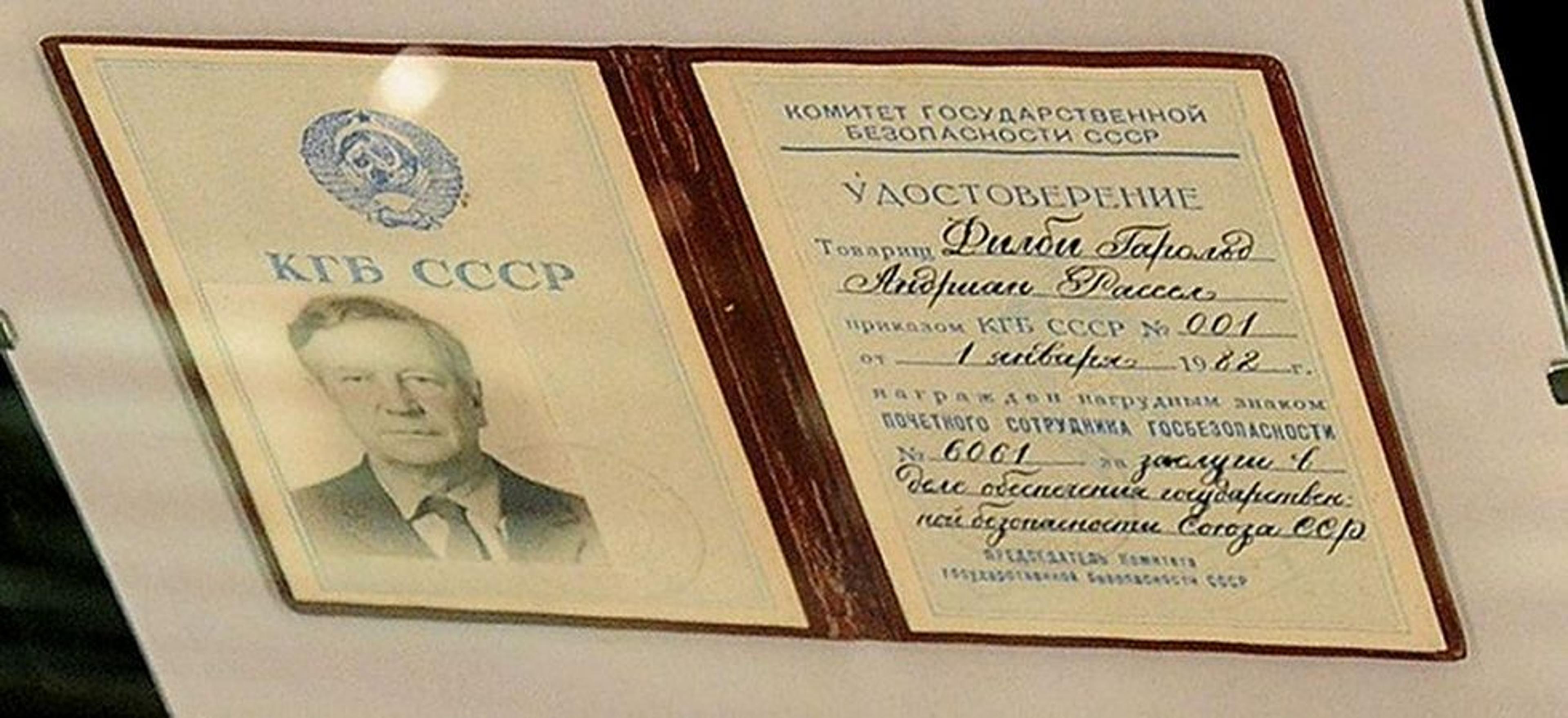 The Kremlin Files: Russian Double Agents and Operational Games